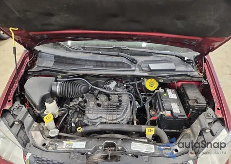 2017 Dodge Grand Caravan Sxt z USA, uszkodzony, nr VIN 2C4RDGCG8HR828151